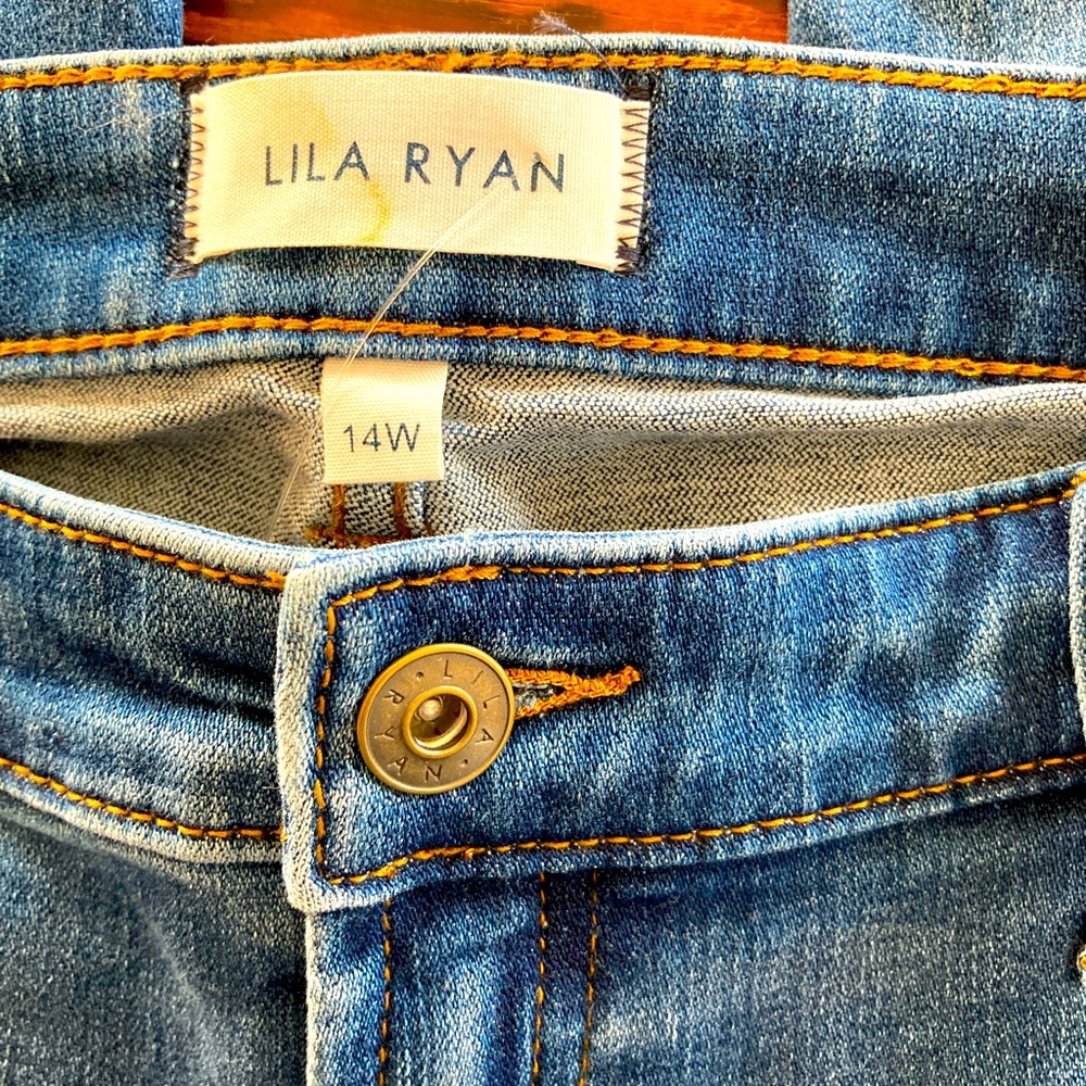 Lila Ryan crop jeans